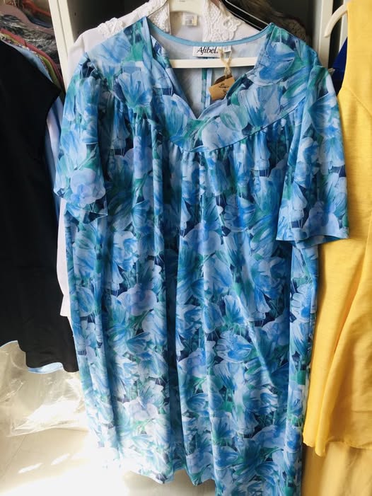 Robe de chez AFIBEL taille 52/54